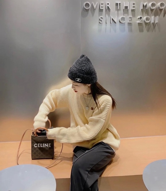 Sweaters Celine Small Logo Ss2022