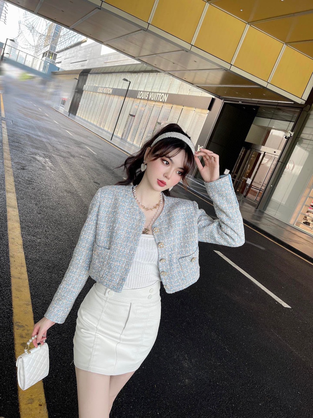 Croptop Vest Chanel Blue Tweed Ss2022