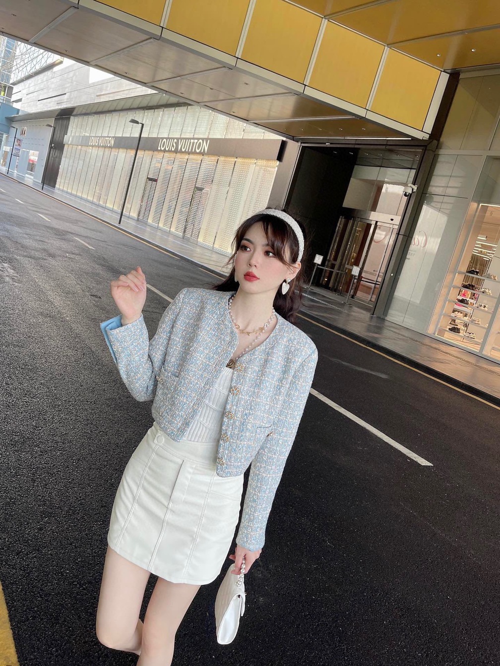Croptop Vest Chanel Blue Tweed Ss2022