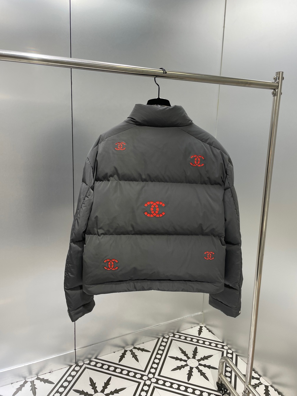 Short Puffer Chanel Red Logo Ss2022
