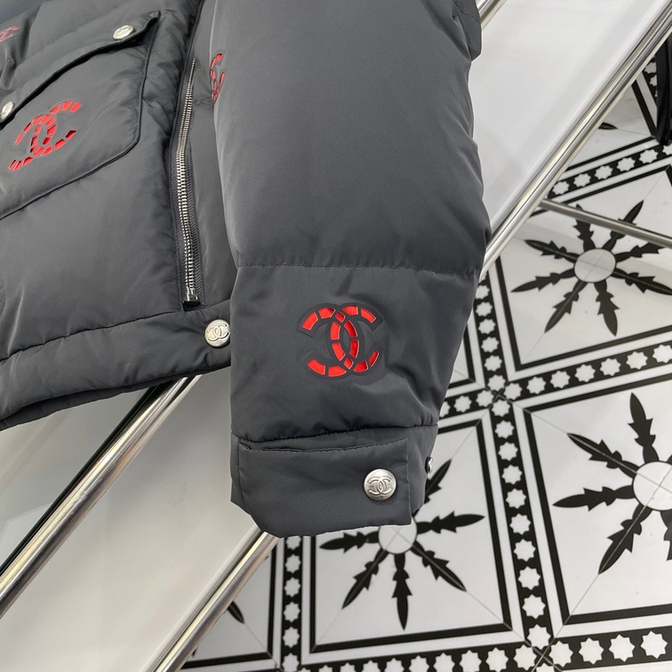 Short Puffer Chanel Red Logo Ss2022