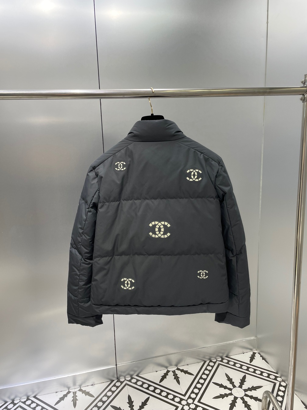 Short Puffer Chanel Red Logo Ss2022