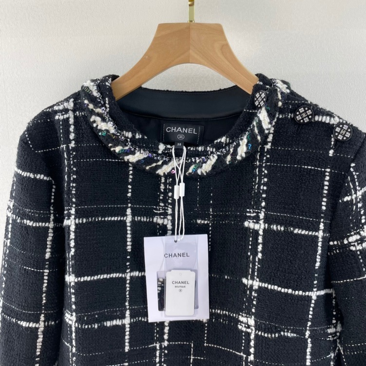 Vest Tweed Chanel Black Check Ss2022