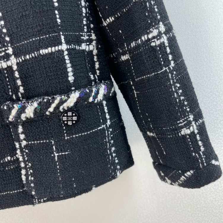 Vest Tweed Chanel Black Check Ss2022