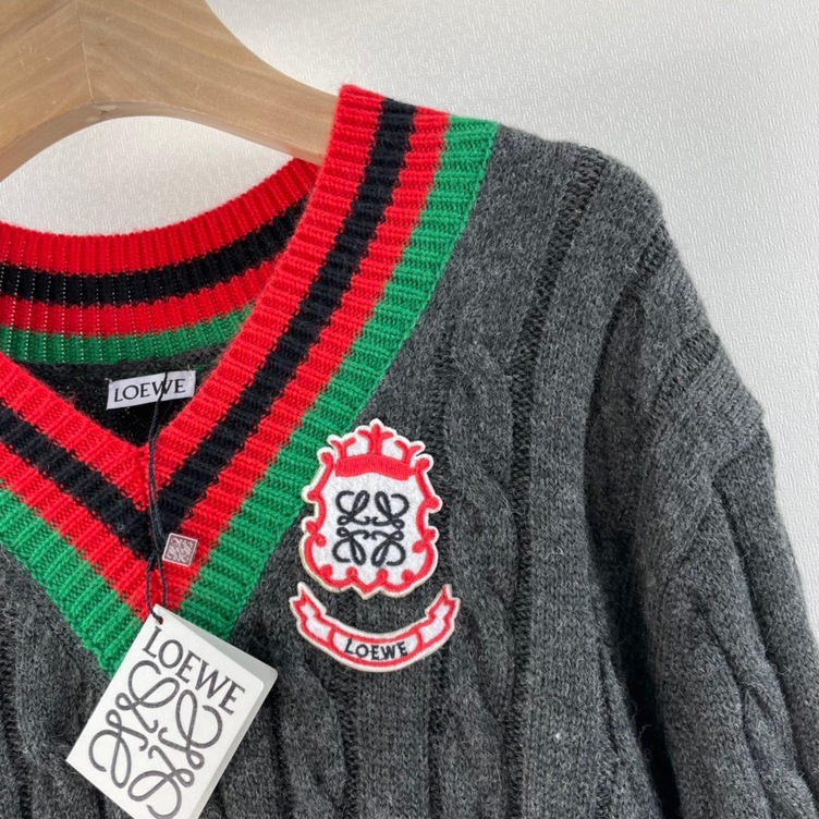 Sweaters Loewe Glosbe V Neck Ss2002