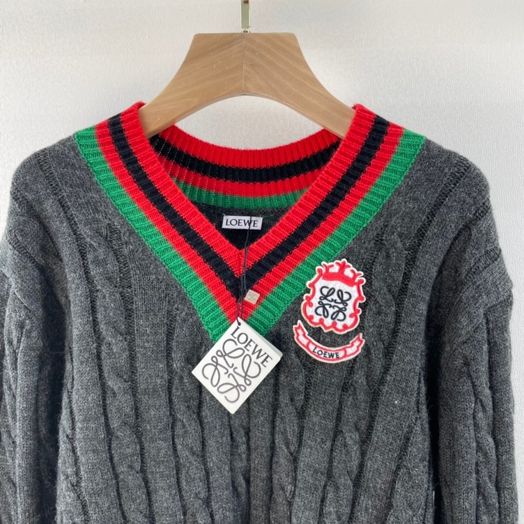 Sweaters Loewe Glosbe V Neck Ss2002