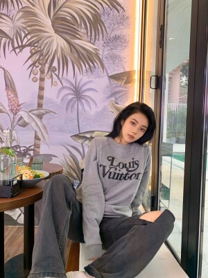 Sweaters Name Logo Lv Ss2022