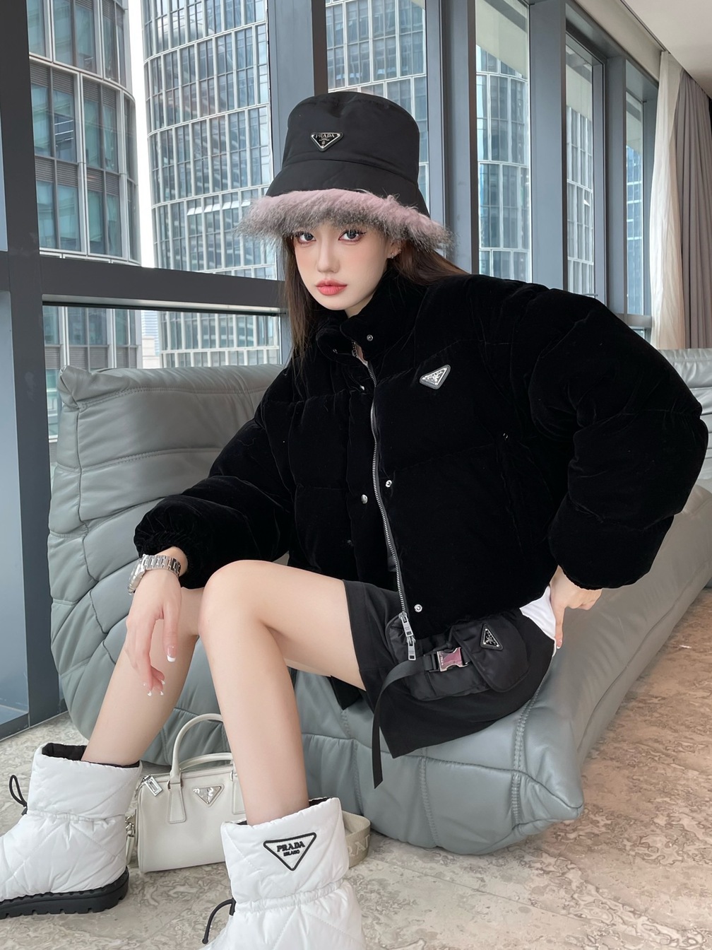 Puffer Short Prada Velvet Ss2022