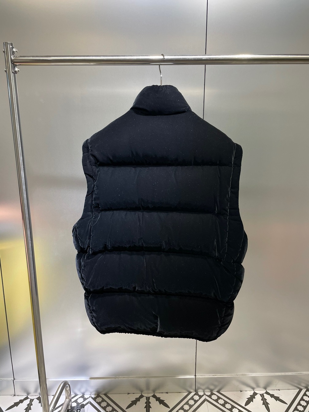 Puffer Short Prada Velvet Ss2022