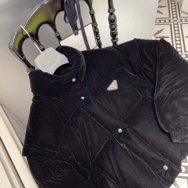 Puffer Short Prada Velvet Ss2022
