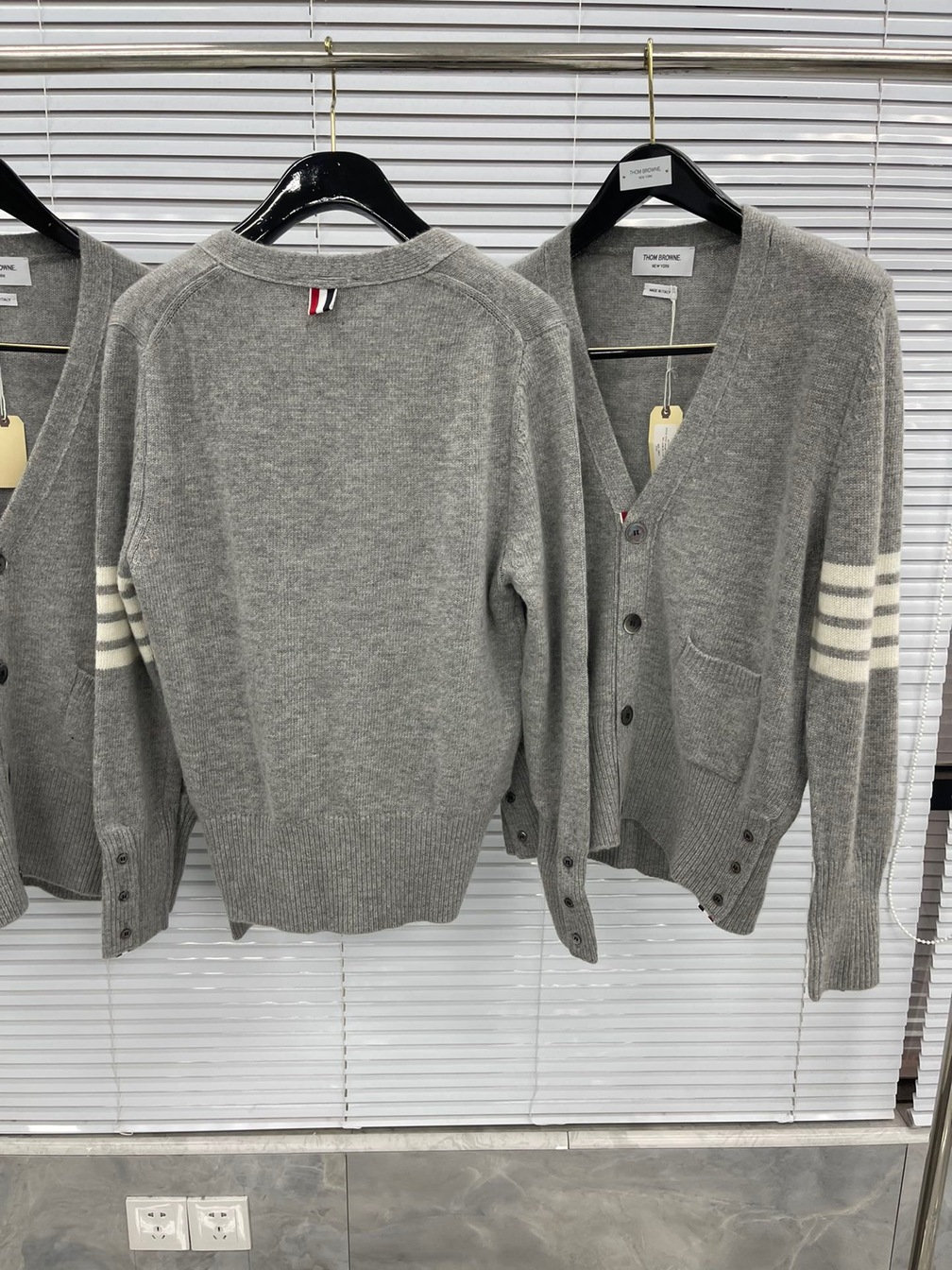 Cardigan Thom Basic 3 Button 4 Stripe
