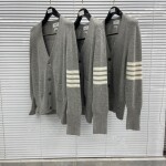 Cardigan Thom Basic 3 Button 4 Stripe