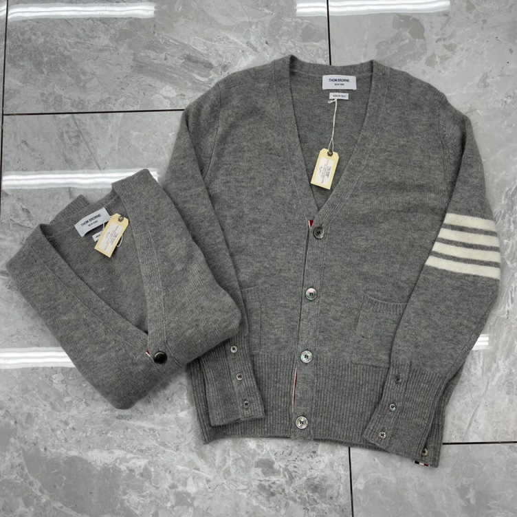 Cardigan Thom Basic 3 Button 4 Stripe