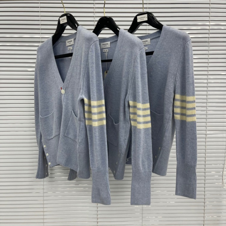 Cardigan Thom Basic 3 Button 4 Stripe