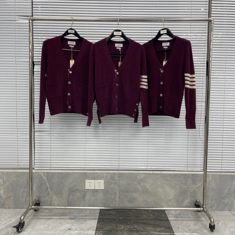Cardigan Thom Basic 3 Button 4 Stripe