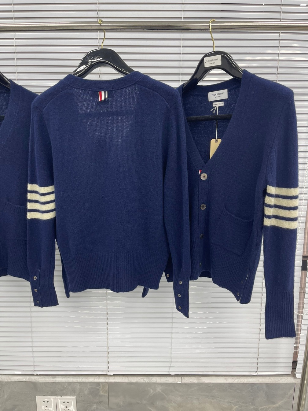 Cardigan Thom Basic 3 Button 4 Stripe