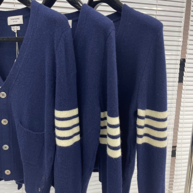 Cardigan Thom Basic 3 Button 4 Stripe
