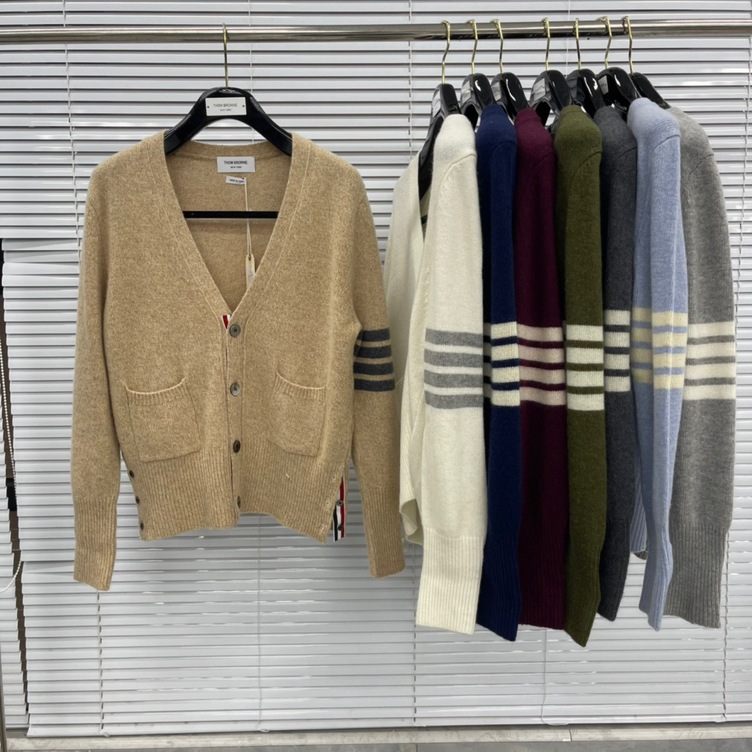 Cardigan Thom Basic 3 Button 4 Stripe