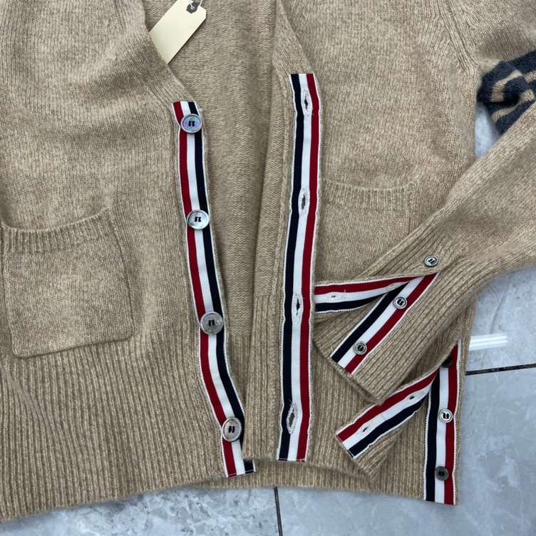 Cardigan Thom Basic 3 Button 4 Stripe