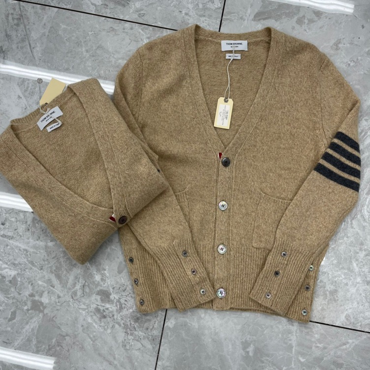 Cardigan Thom Basic 3 Button 4 Stripe