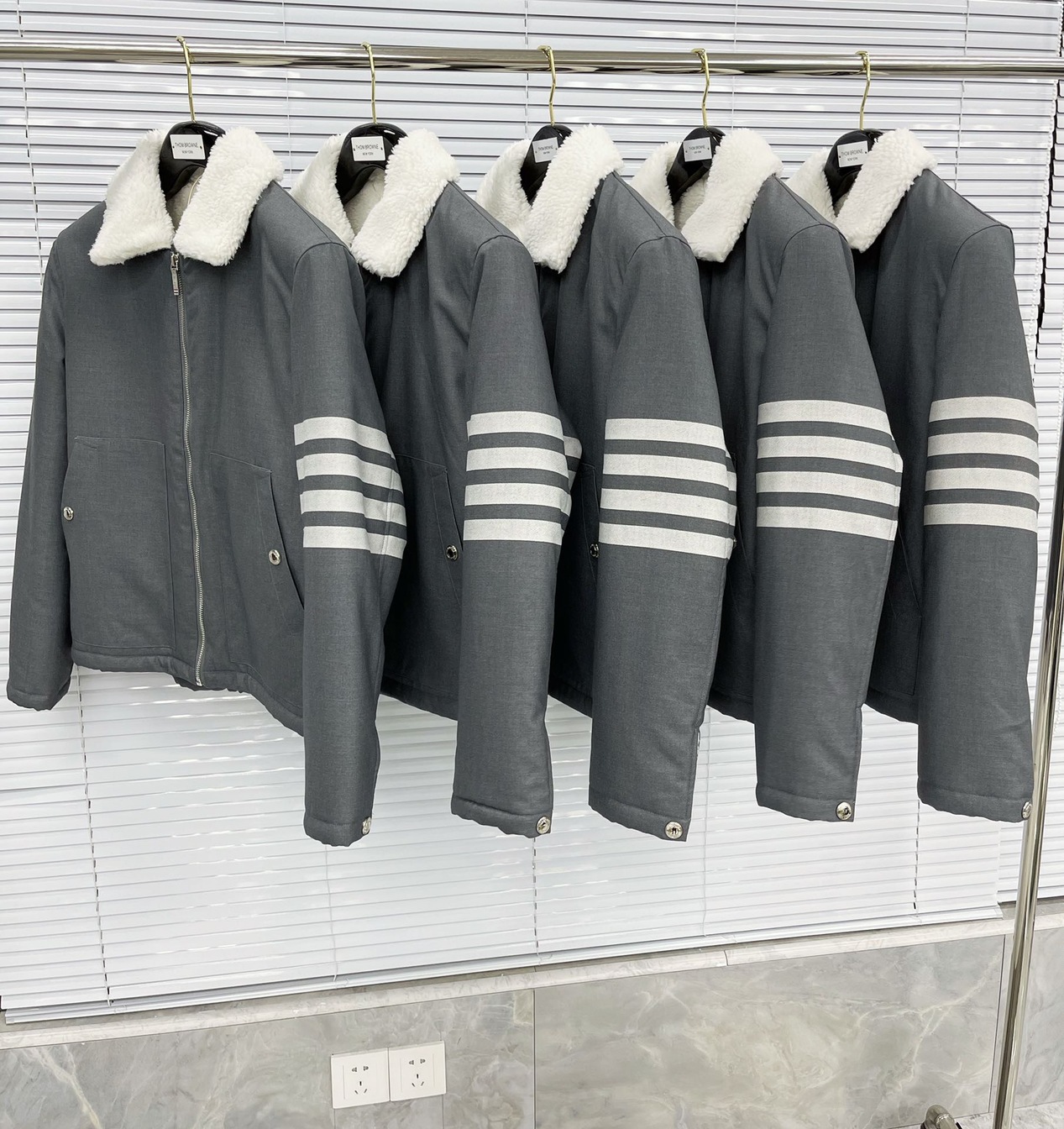 Jacket Thom Fur Neck Zip Ss2022