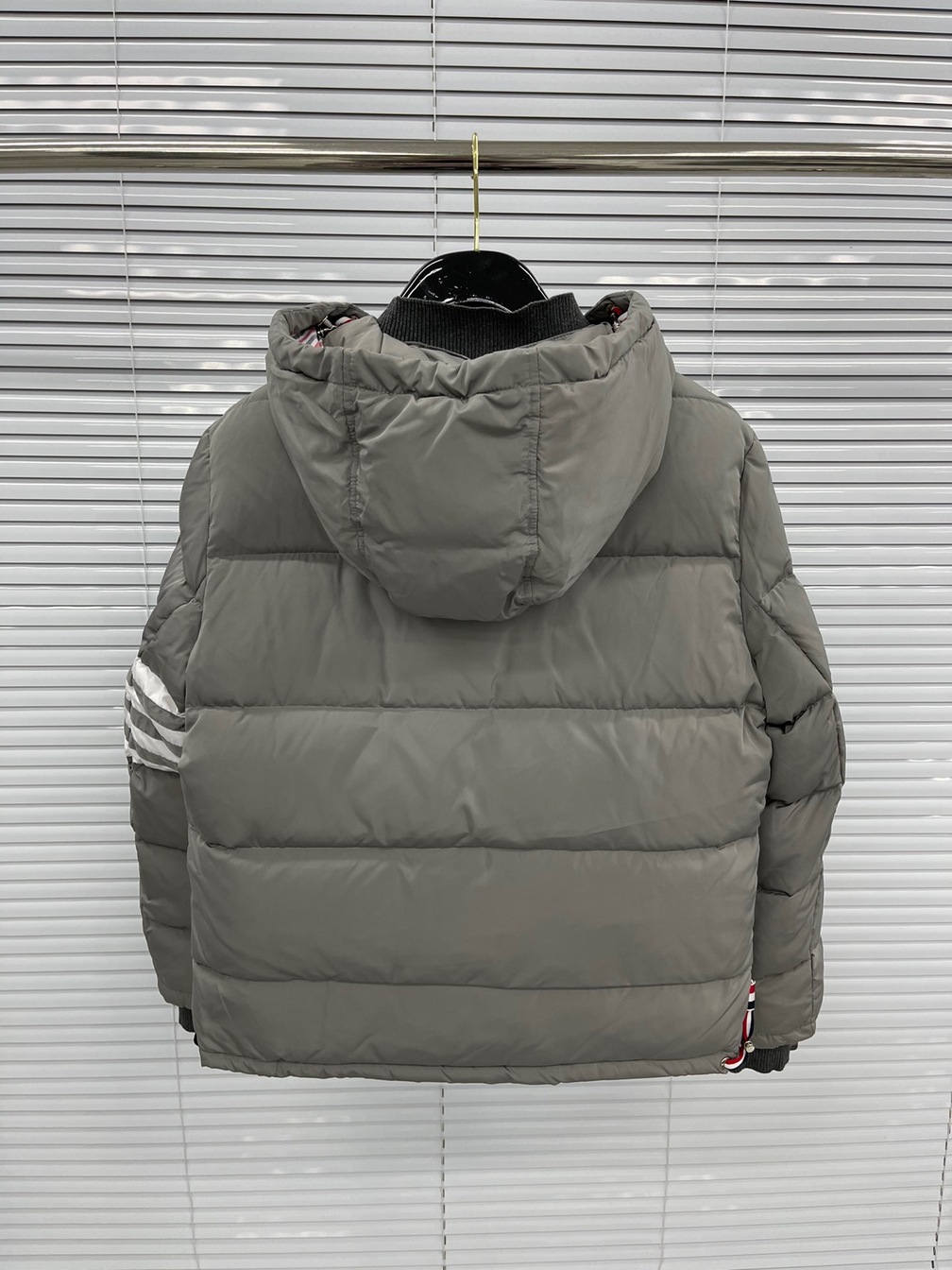 Puffer Thom 2 Neck With Hoodie Hat Ss2022