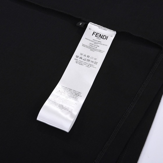 Tee Fendi Cartoon Black Ss2022