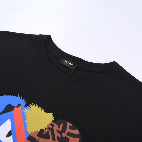 Tee Fendi Half Teddy Black Ss2022