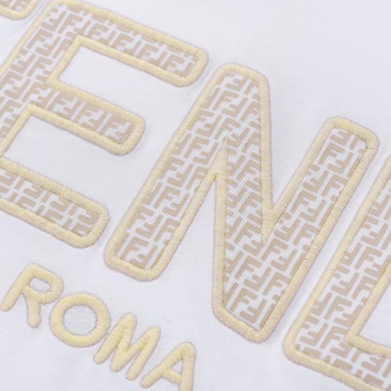 Tee Fendi Logo Basic White Ss2022
