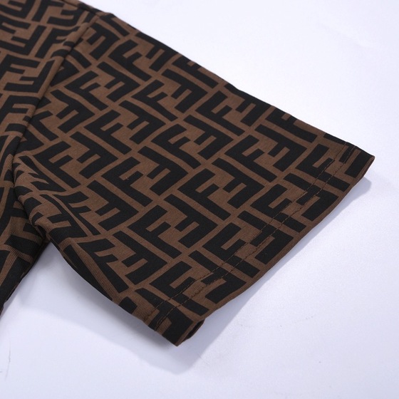 Tee Fendi Logo Monogram Ss2022