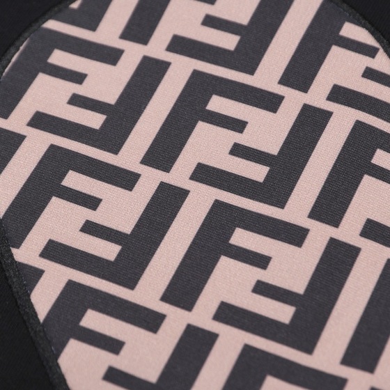 Tee Fendi Love Black Ss2022