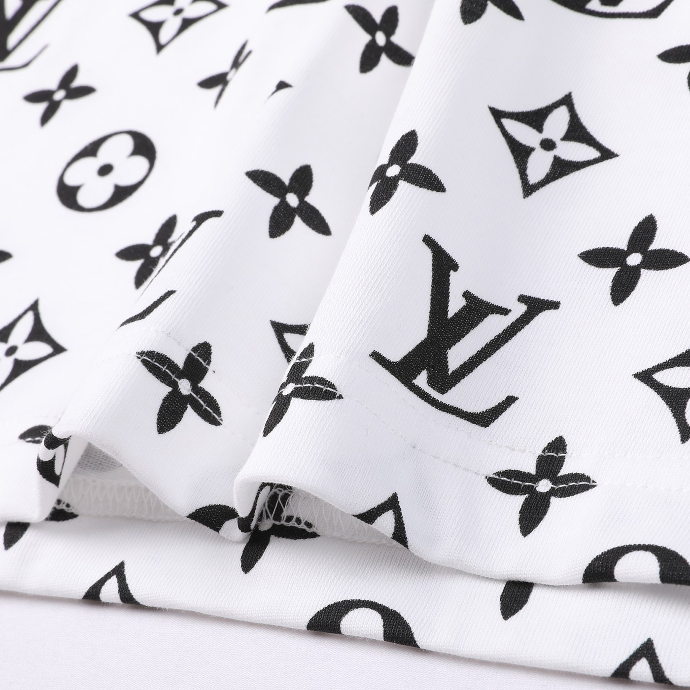 Tee Lv Monogram White Ss2022