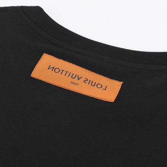 Tee Lv Oval Black Ss2022
