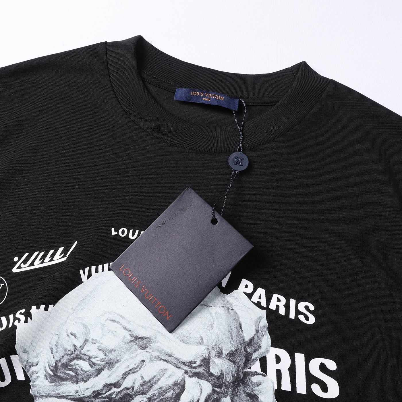 Tee Lv Posee Black Ss2022