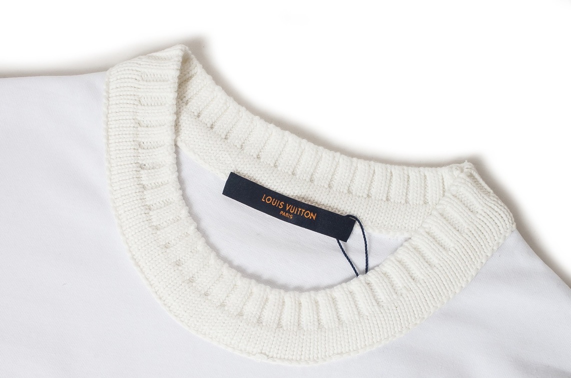 Tee Lv Red Letter Ss2022