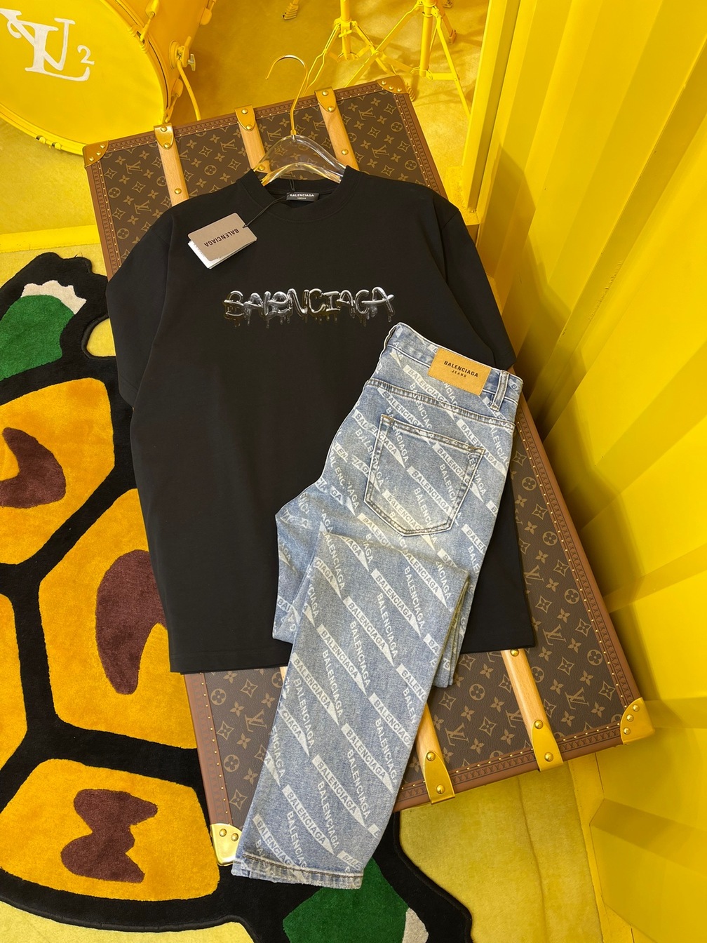 Tee Balenciaga Logo Ice Cream Black Ss2022