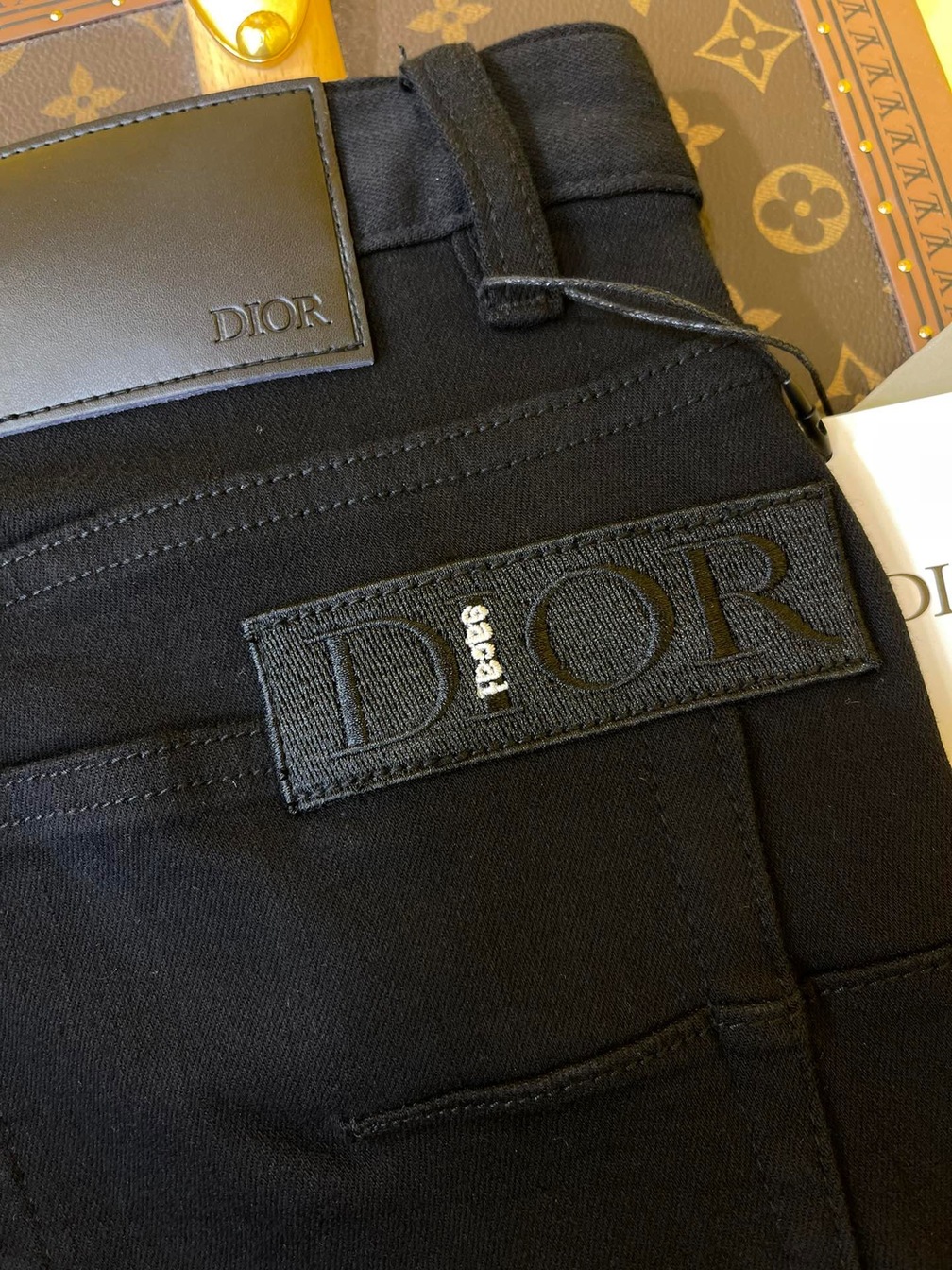 Jean Dior Basic Black Ss2022