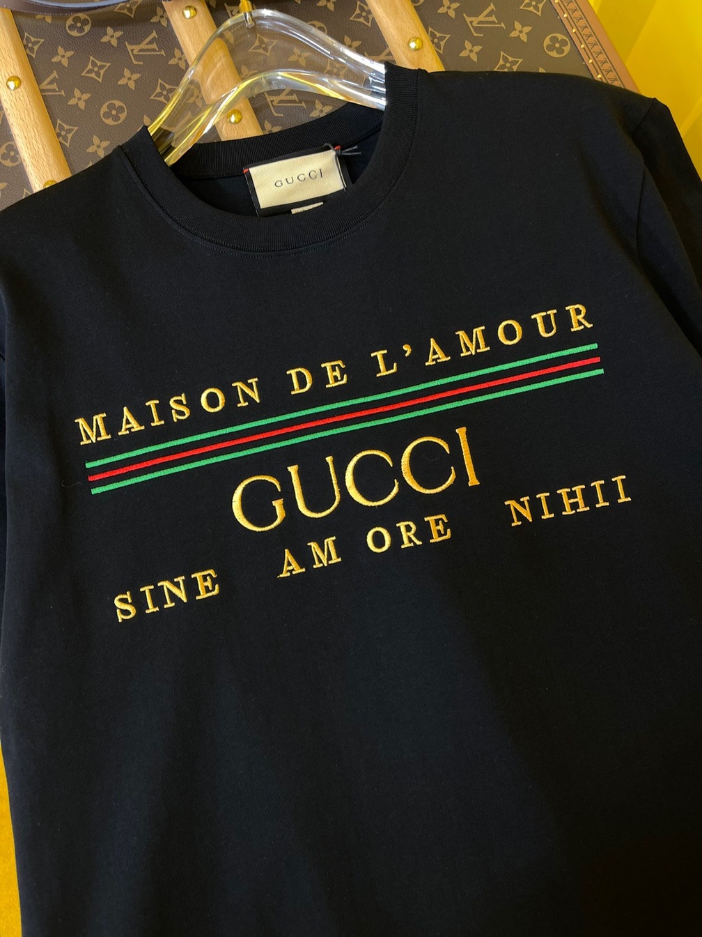 Tee Gucci Fake Logo New Black Ss2022