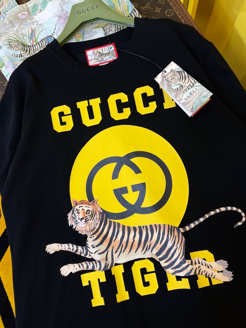 Tee Gucci Tiger Run Black Ss2022