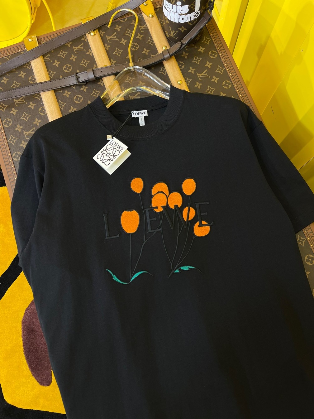 Tee Loewe Balloon Tree Black Ss2022