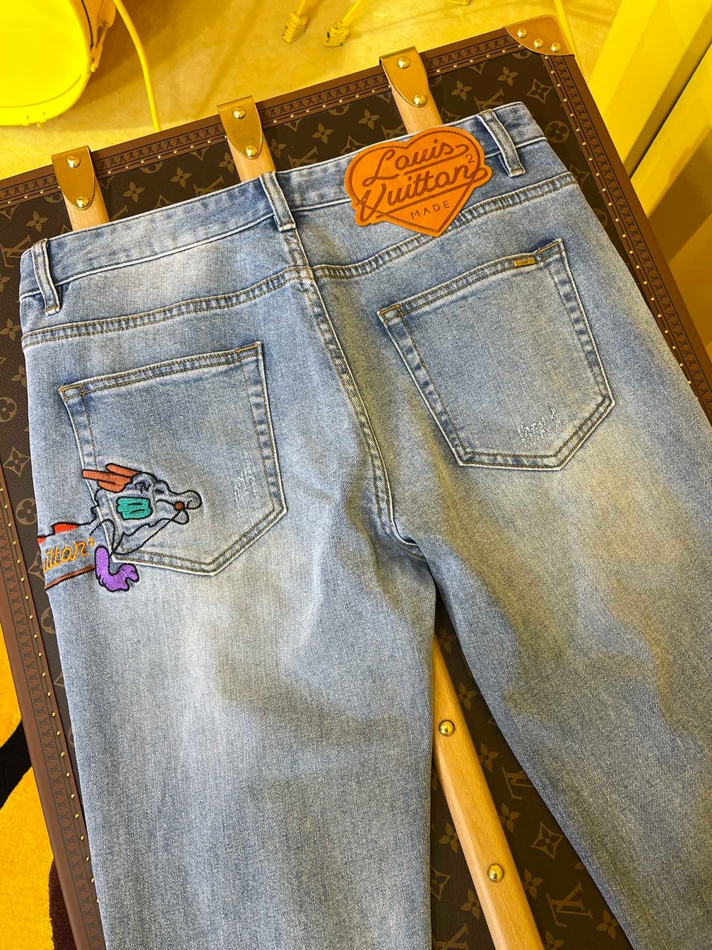 Jean Lv Dragon Denim Ss2022