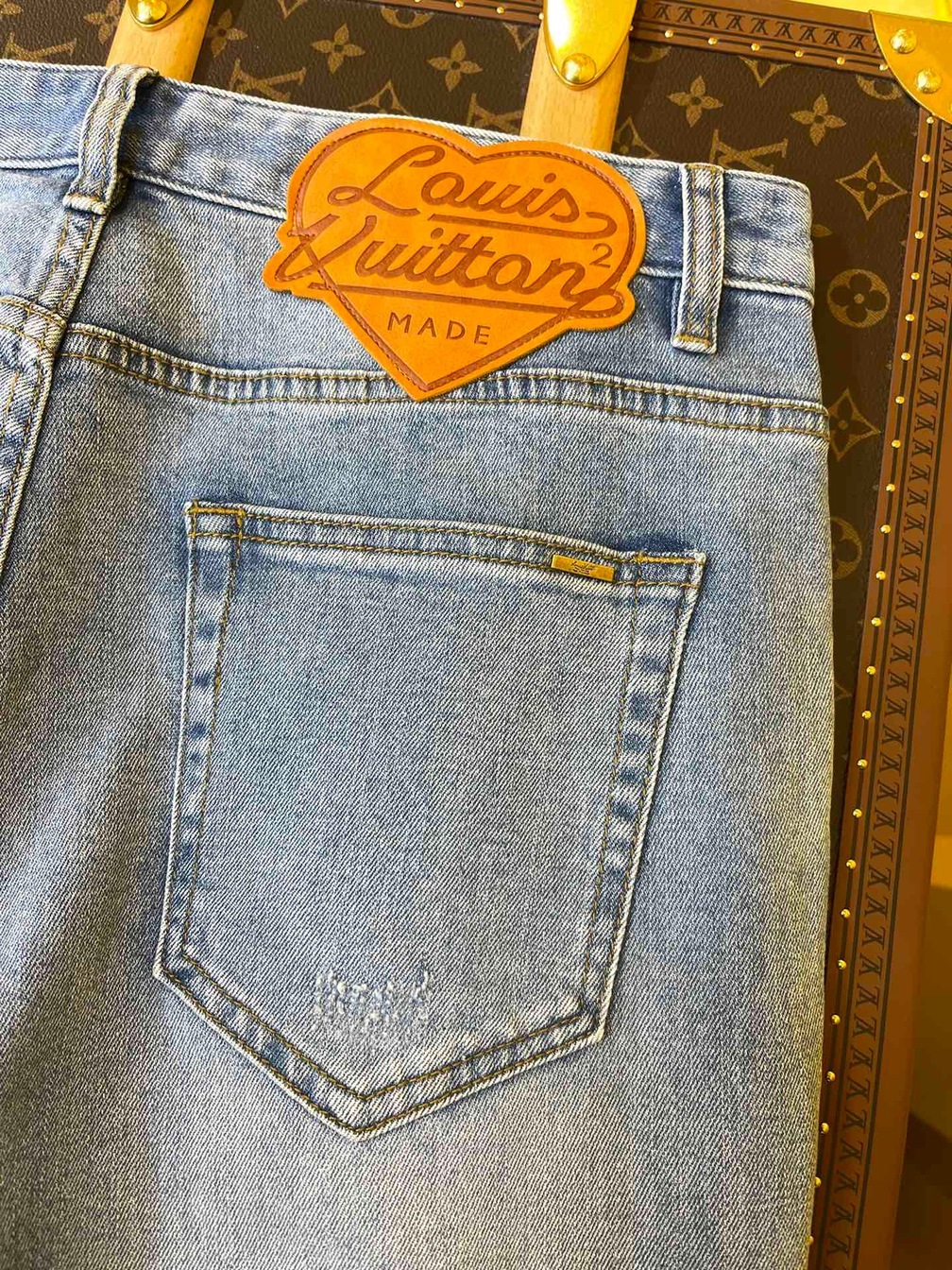 Jean Lv Dragon Denim Ss2022