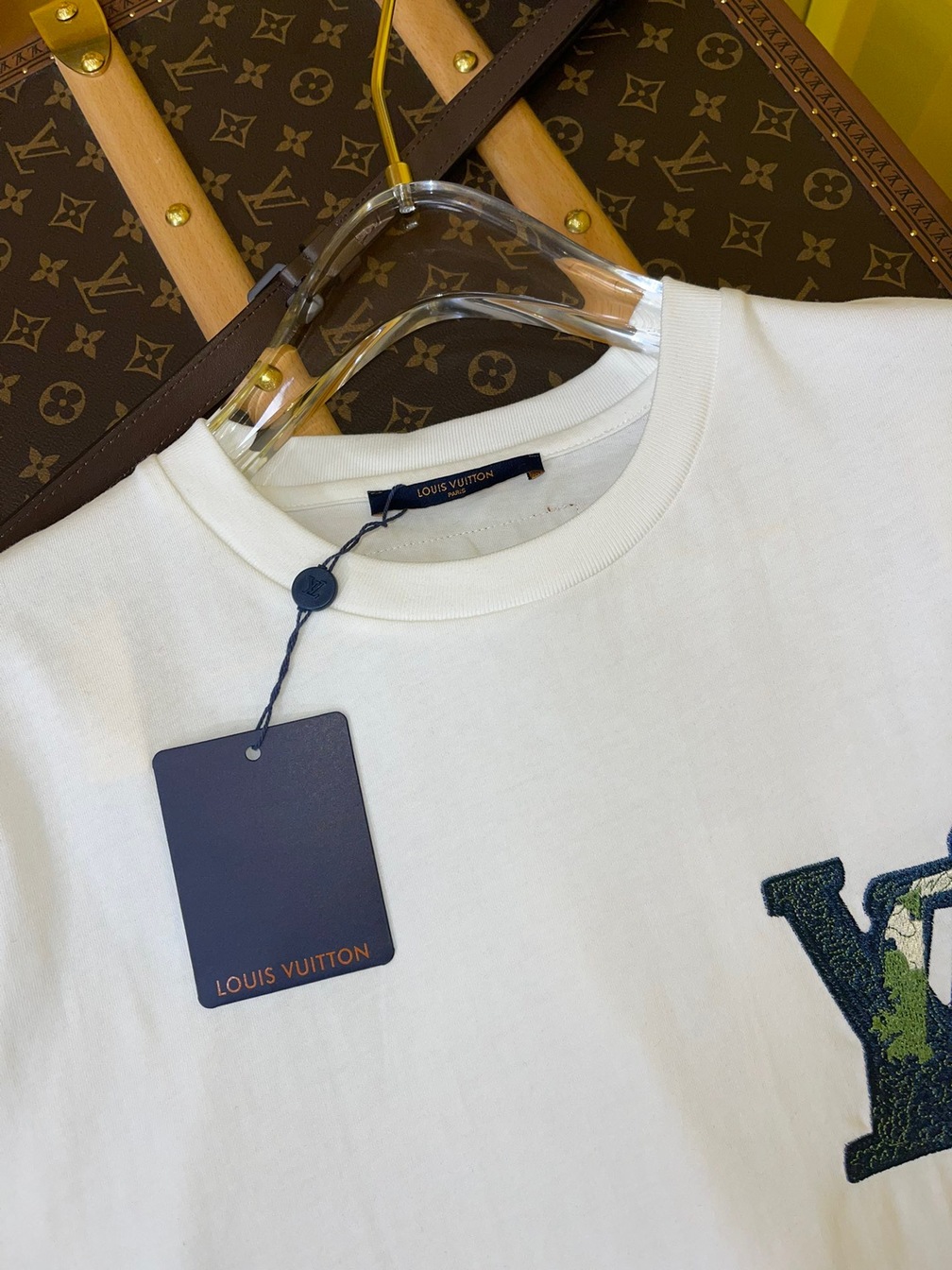 Tee Lv Earth White Ss2022