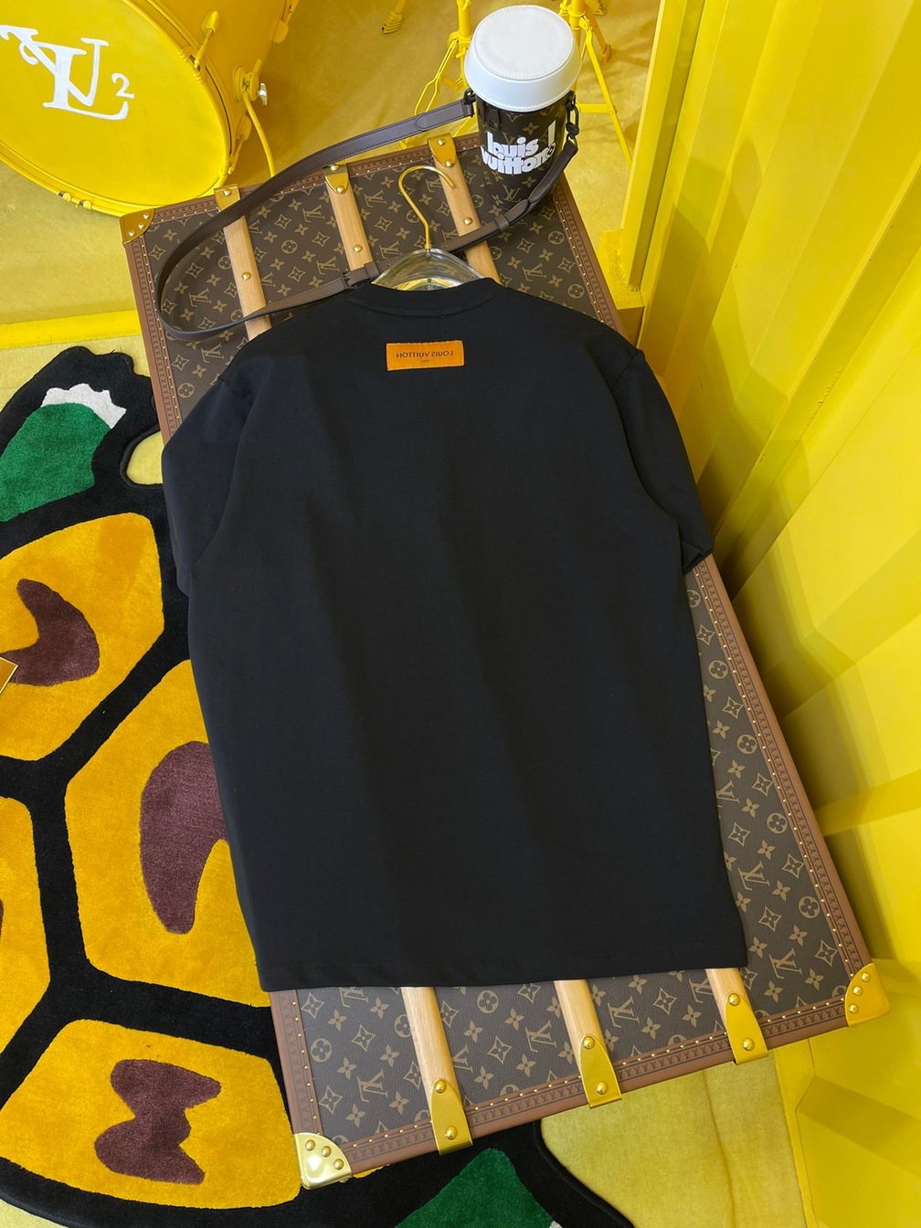 Tee Lv Fly Logo Black Ss2022