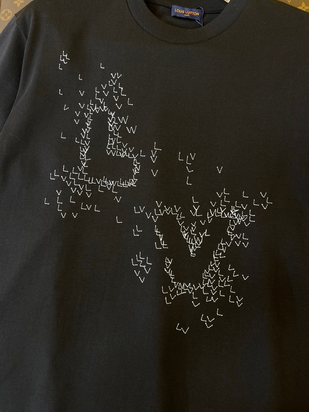 Tee Lv Fly Logo Black Ss2022