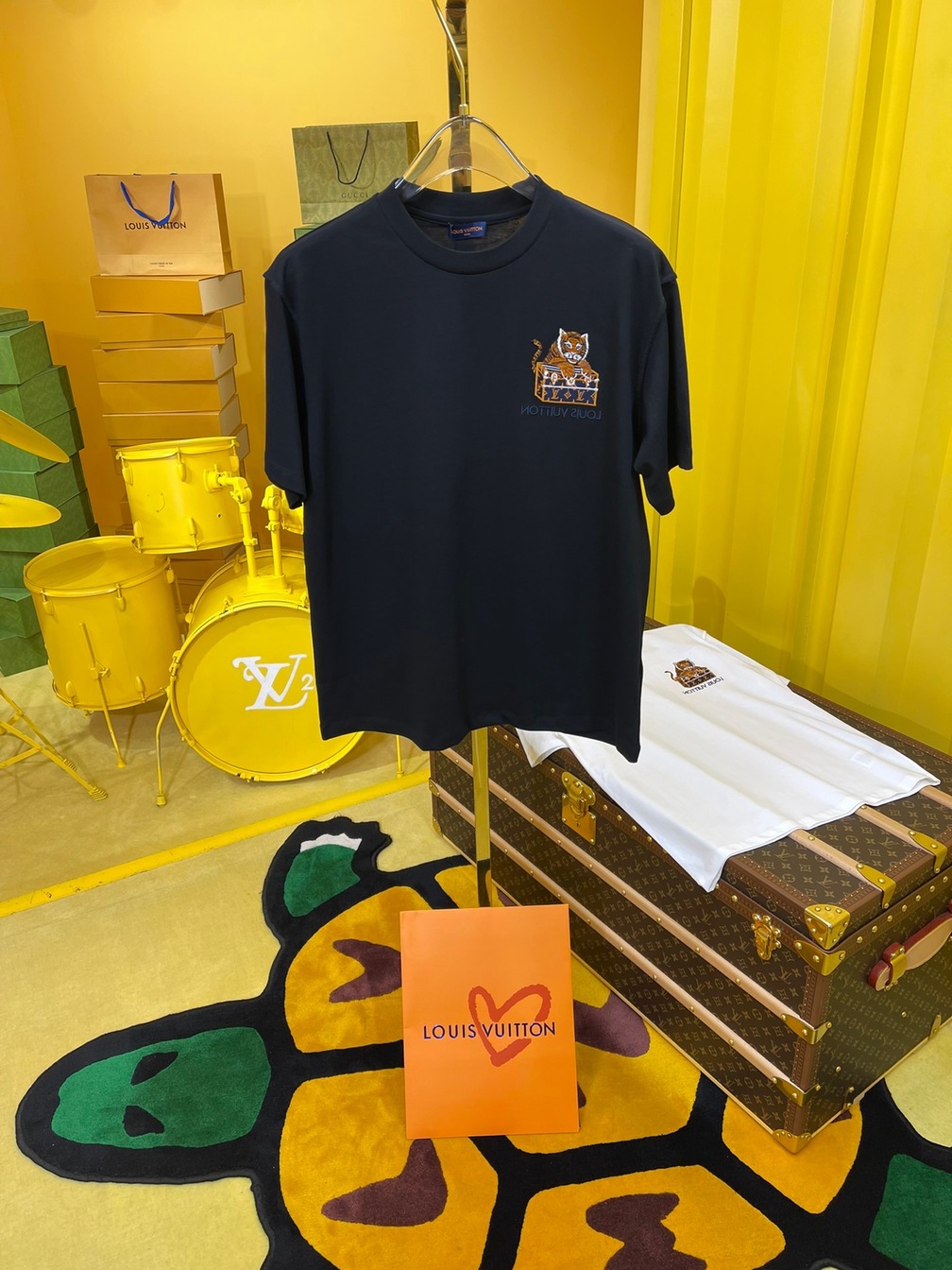 Tee Lv Tiger Treasure Black Ss2022
