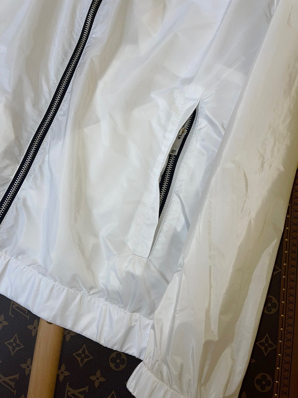 Jacket Prada White Zip Ss2022