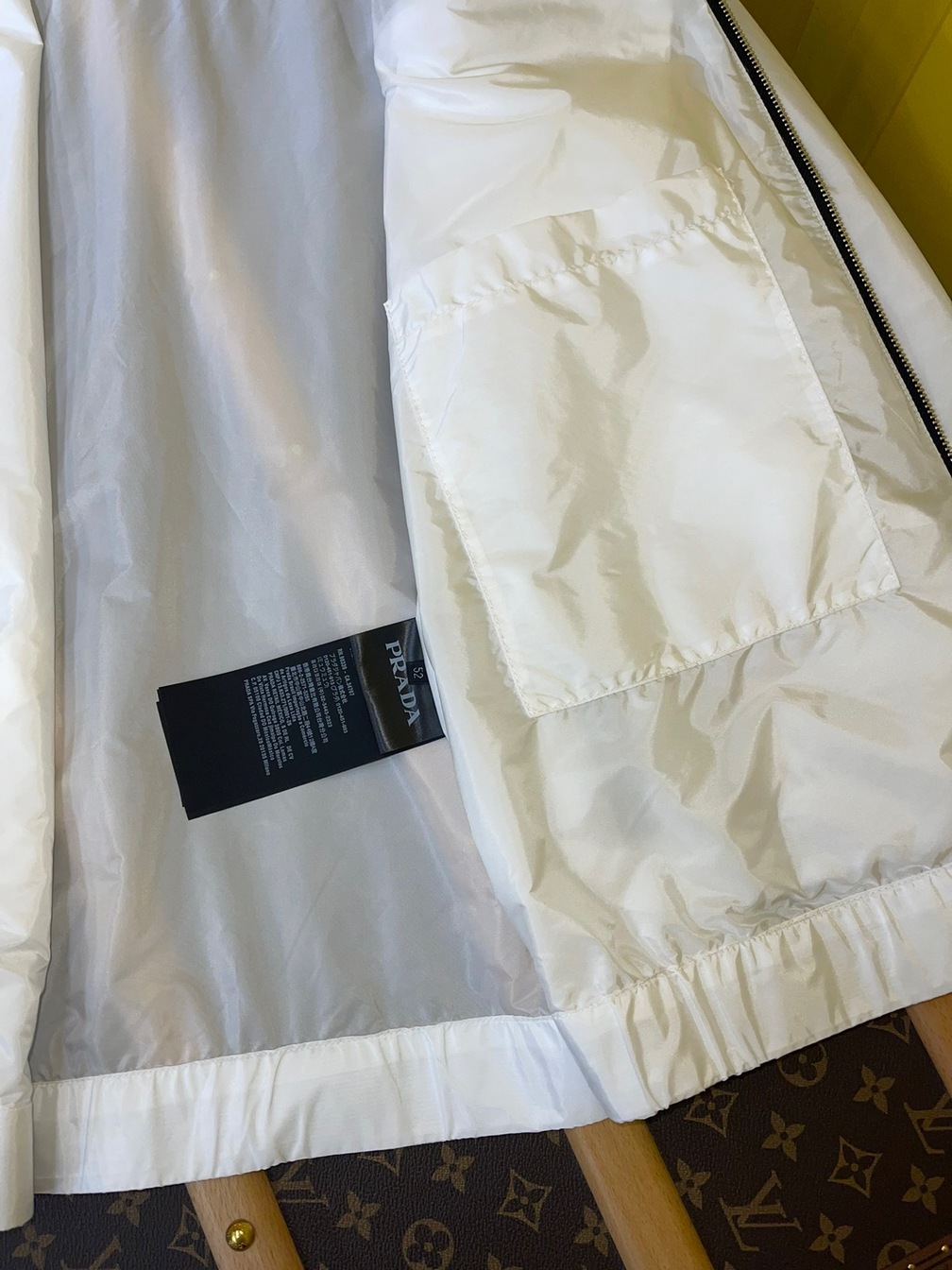 Jacket Prada White Zip Ss2022