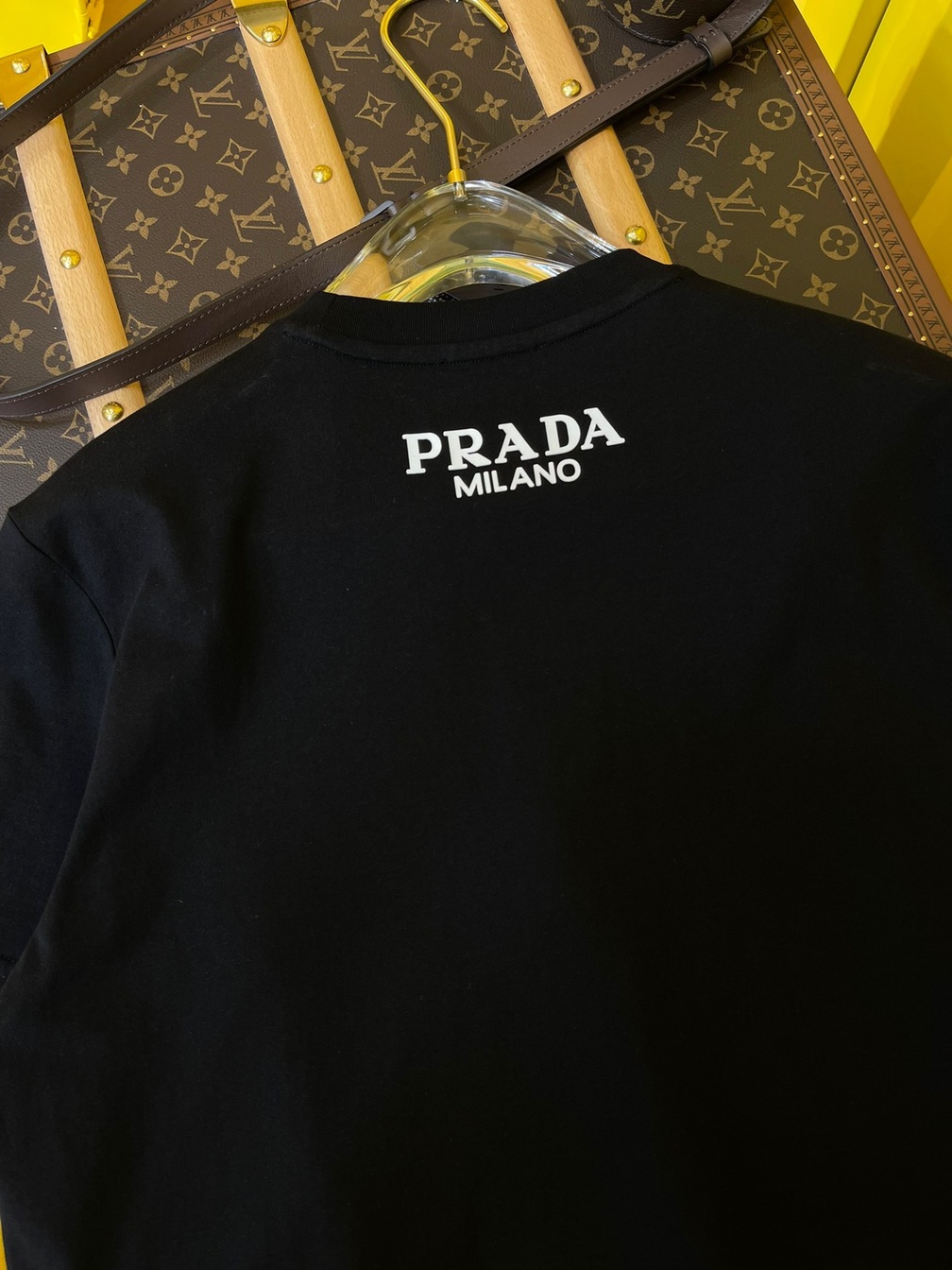 Tee Prada Logo 3d Black Ss2022