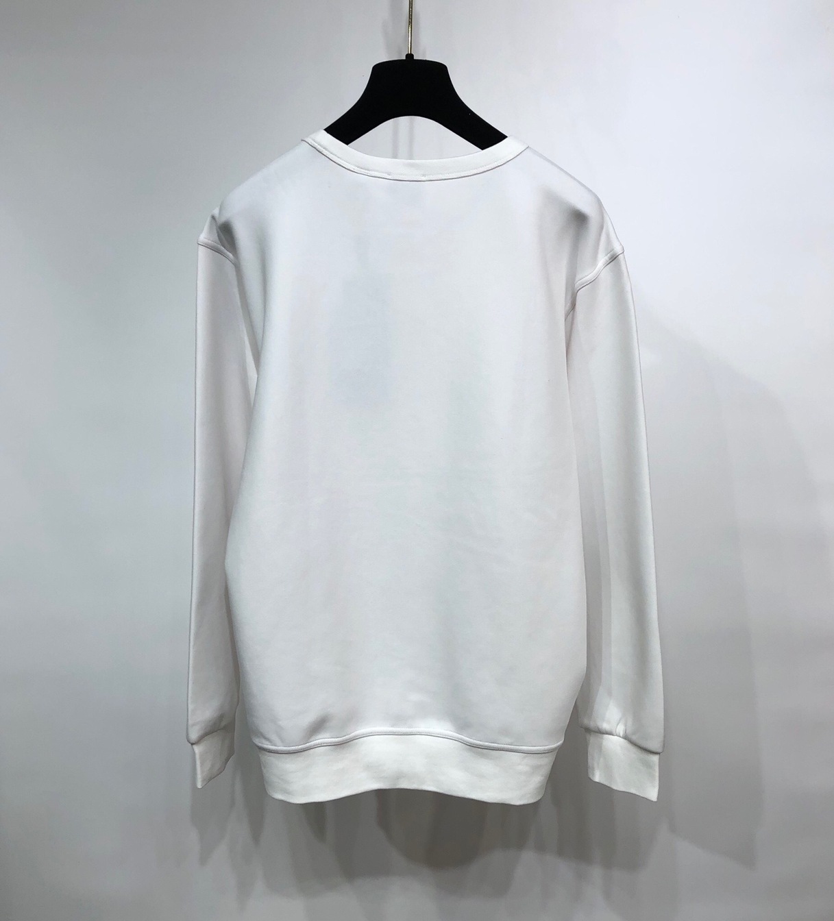Sweaters Bbr Logo Nho Goc Phai Ni Da Ca